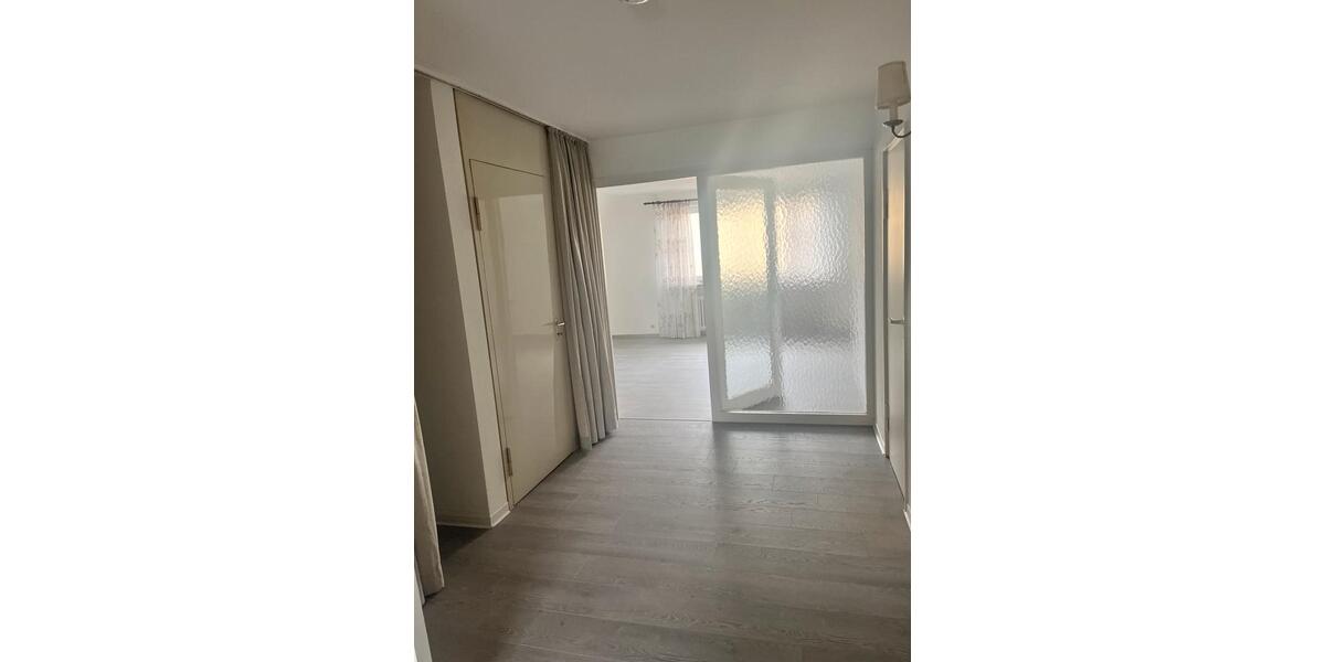 Dachgeschoßwohnung Göppingen - 2 Zimmer, 60 m&sup2;, 500&euro; | Angebot:25942969