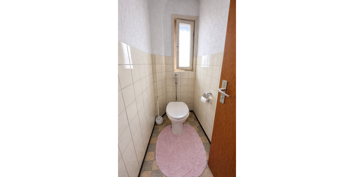 Mehrfamilienhaus, Wohnhaus Leinfelden-Echterdingen Echterdingen - 7 Zimmer, 179 m&sup2;, 695.000&euro; | Angebot:25970659