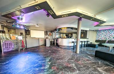 WER IM GLASHOUSE SITZT, SOLLTE LAUTER DREHEN - Gewerbeobjekt Leonberg | Angebot:27233866