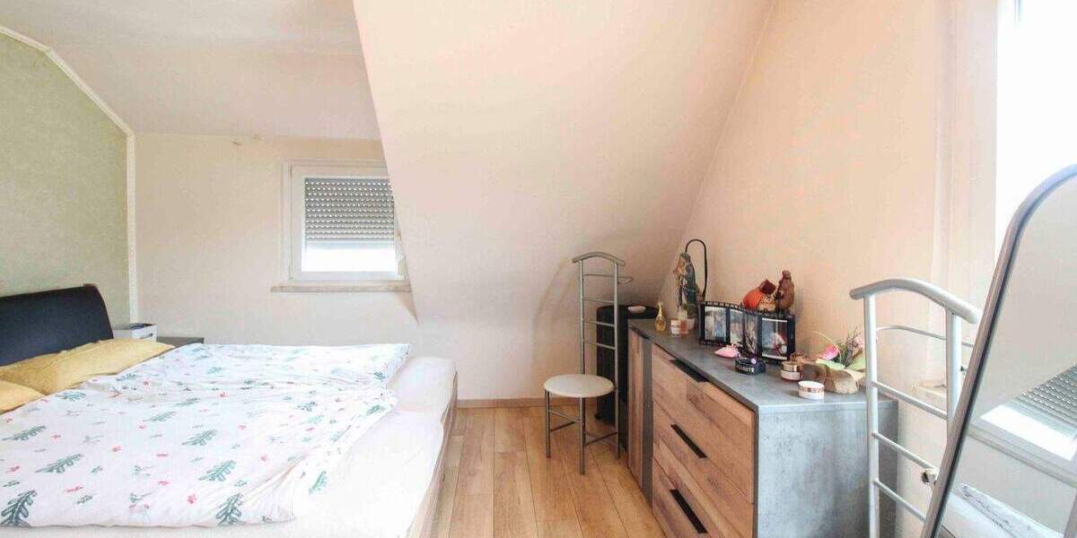 Einfamilienhaus Schorndorf - 4 Zimmer, 265.000&euro; | Angebot:25715088