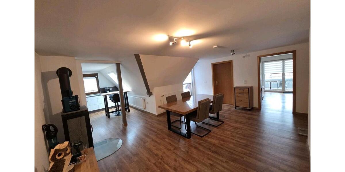 Dachgeschoßwohnung Auenwald - 6.5 Zimmer, 112 m&sup2;, 1.400&euro; | Angebot:25905253