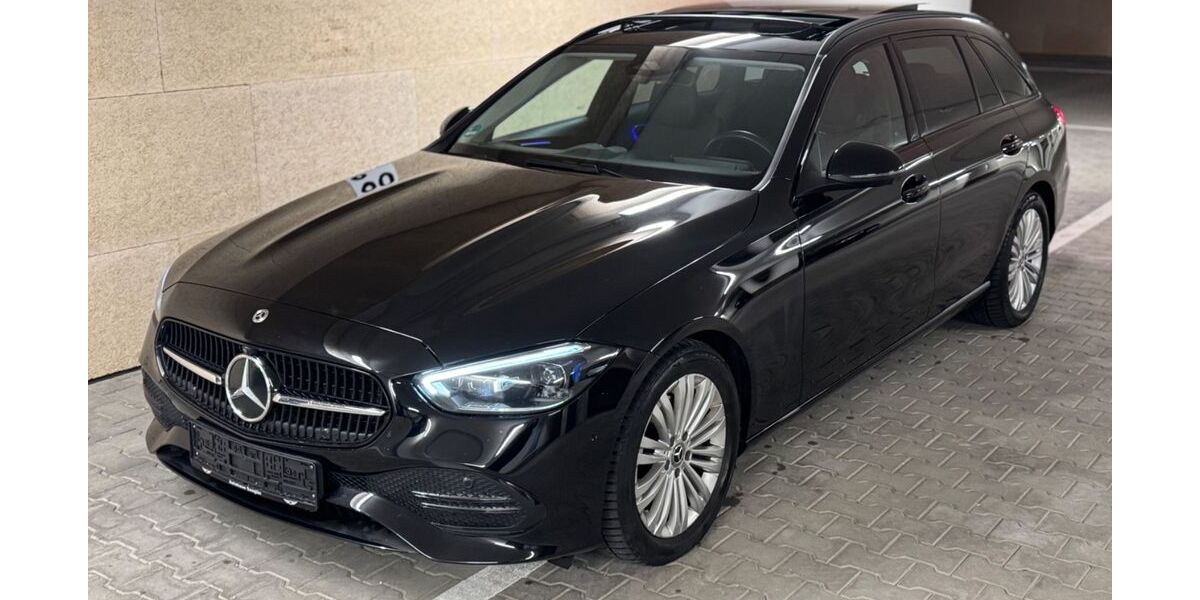 Mercedes-Benz C 200 114.050 km 26.900 &euro; Sindelfingen/Stuttgart 71065