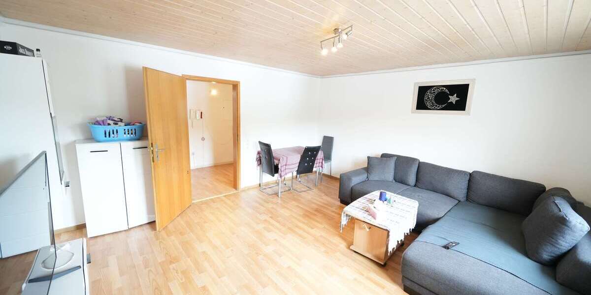 Etagenwohnung Nürtingen Neckarhausen - 5.5 Zimmer, 105 m&sup2;, 1.095&euro; | Angebot:24828796