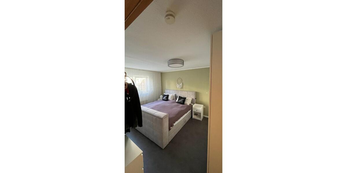 Etagenwohnung Remseck am Neckar - 3.5 Zimmer, 95 m&sup2;, 1.750&euro; | Angebot:25283995