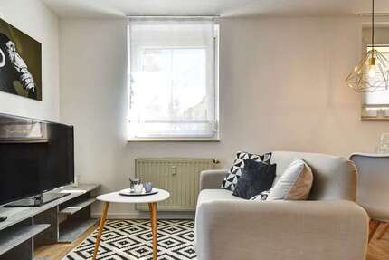 Wohnung Stuttgart Feuerbach - 1 Zimmer, 42 m&sup2;, 1.150&euro; | Angebot:26690920