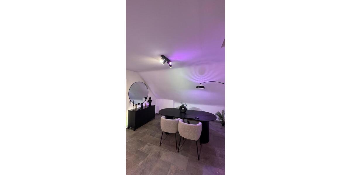 Dachgeschoßwohnung Plochingen - 2.5 Zimmer, 65 m&sup2;, 1.100&euro; | Angebot:25371392