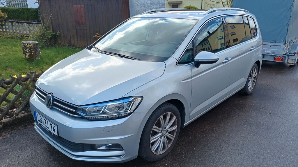 VW Touran 106.000 km 19.000 &euro; Remseck 71686