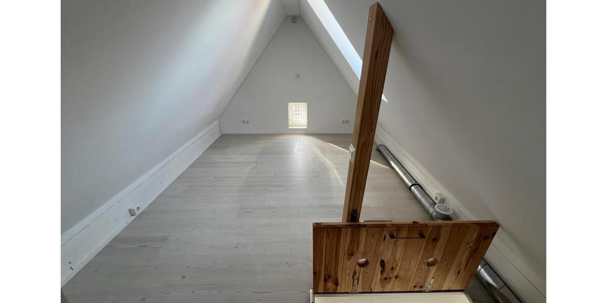 Mehrfamilienhaus, Wohnhaus Ludwigsburg Hoheneck - 20 Zimmer, 300 m&sup2;, 999.999&euro; | Angebot:25823883