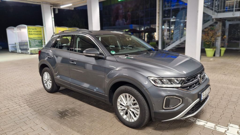 VW T-Roc 62.000 km 21.800 &euro; Stuttgart 70439