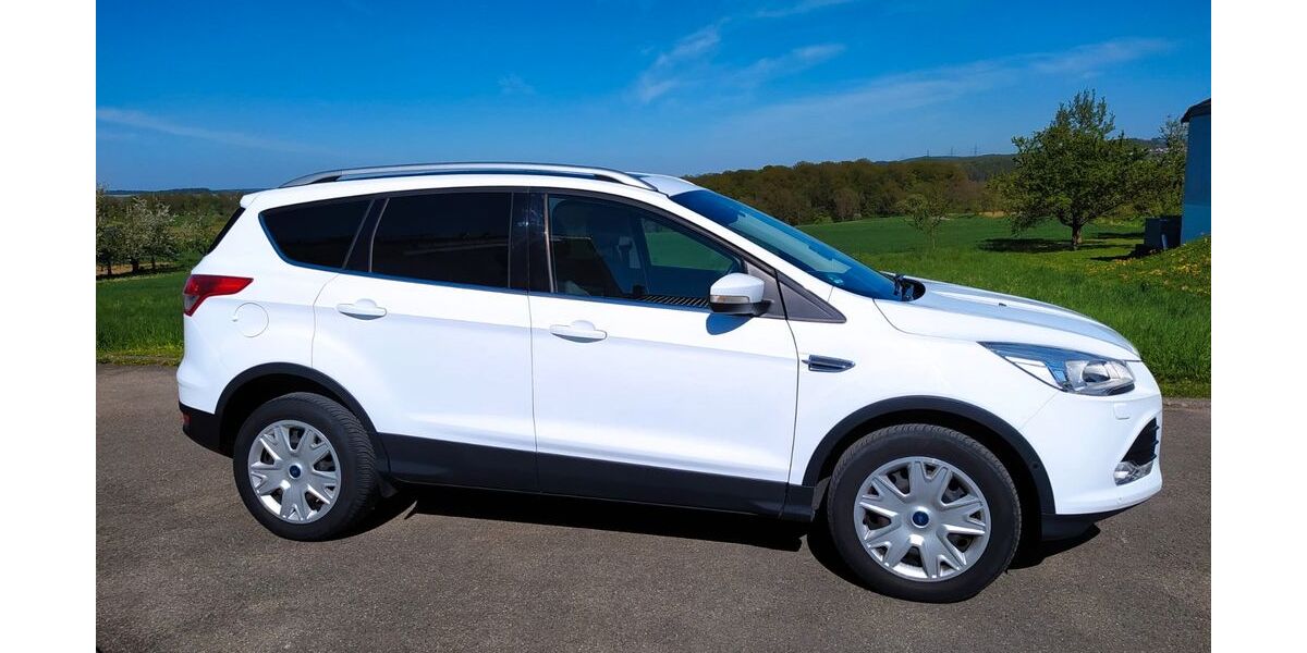 Ford Kuga 86.200 km 8.990 &euro; Altdorf 72655