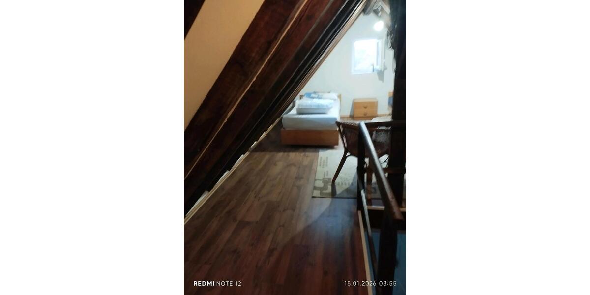Dachgeschoßwohnung Stuttgart Feuerbach - 2 Zimmer, 88 m&sup2;, 1.100&euro; | Angebot:26488470