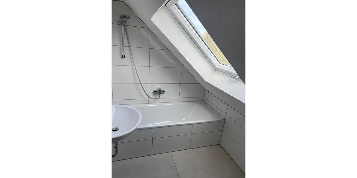 Dachgeschoßwohnung Schorndorf - 2 Zimmer, 50 m&sup2;, 660&euro; | Angebot:26094574