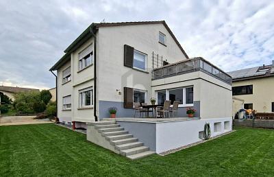 EIN ZUHAUSE MIT MÖGLICHKEITEN - Zweifamilienhaus Sindelfingen | Angebot:27289822