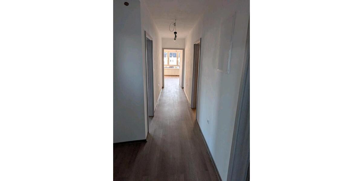 Dachgeschoßwohnung Unterensingen - 4.5 Zimmer, 110 m&sup2;, 1.350&euro; | Angebot:25924889