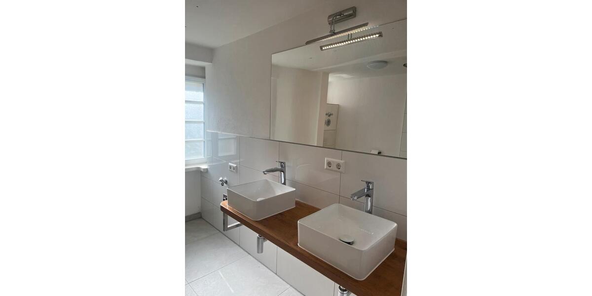 Erdgeschoßwohnung Ditzingen - 3.5 Zimmer, 100 m&sup2;, 1.150&euro; | Angebot:26662144
