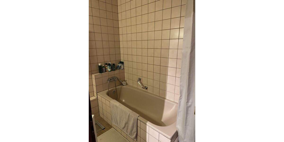 Etagenwohnung Ditzingen - 3 Zimmer, 79 m&sup2;, 295.000&euro; | Angebot:25677291