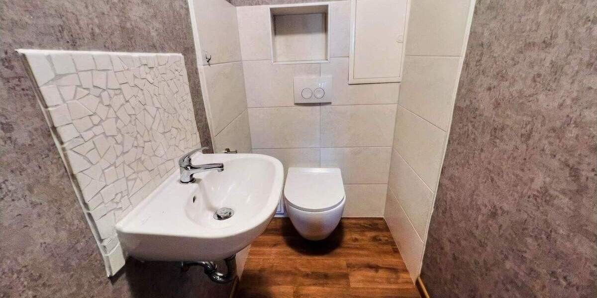 Etagenwohnung Leonberg Eltingen - 3 Zimmer, 87 m&sup2;, 249.000&euro; | Angebot:25749258