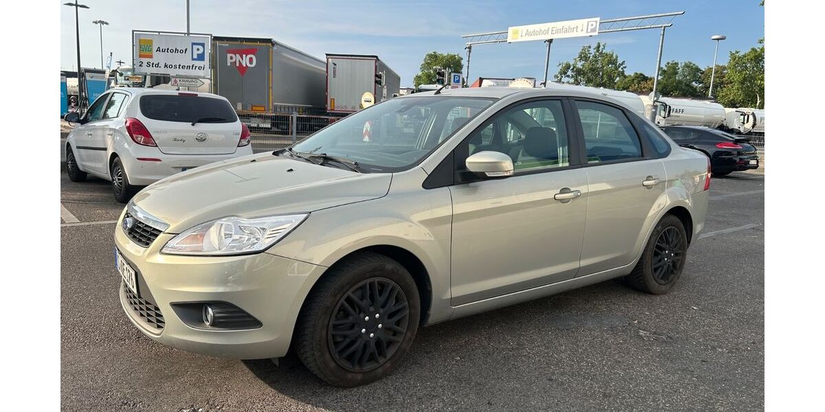 Ford Focus 76.000 km 5.999 &euro; Ostfildern 73760