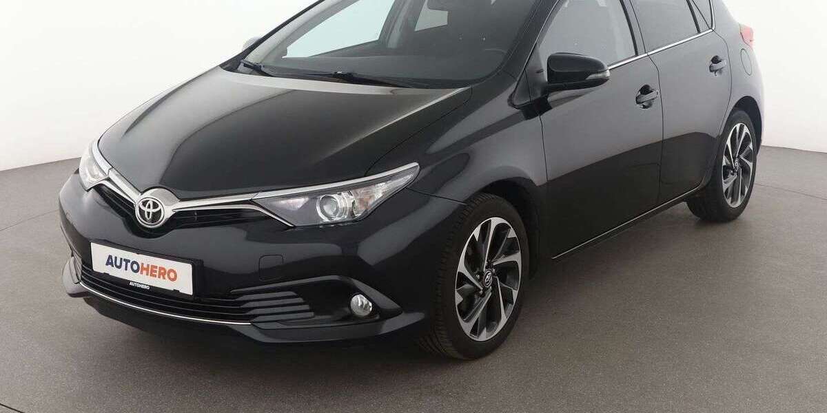Toyota Auris 117.233 km 10.440 &euro; Stuttgart 70195