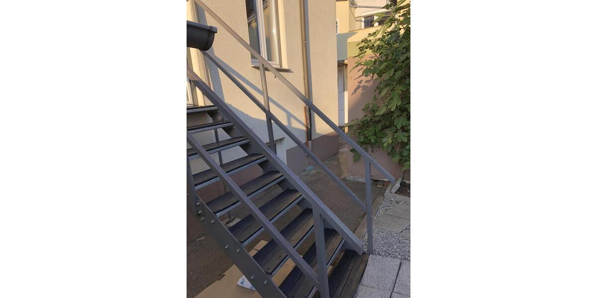 Doppelhaushälfte Fellbach Oeffingen - 6 Zimmer, 160 m&sup2;, 2.500&euro; | Angebot:26129547