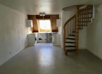 RUHIGE MAISONETTE MIT LOGGIA UND KAMINOFEN - Maisonettenwohnung Korntal-Münchingen Münchingen | Angebot:27321541