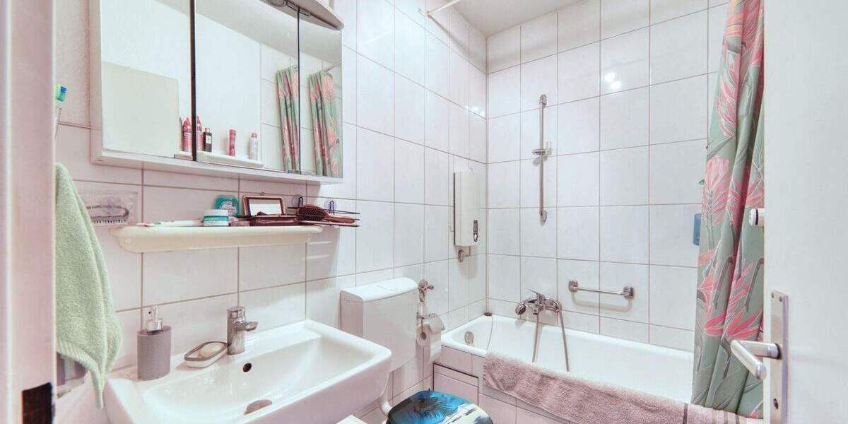 Etagenwohnung Stuttgart Rot - 2 Zimmer, 60 m&sup2;, 185.000&euro; | Angebot:25769141