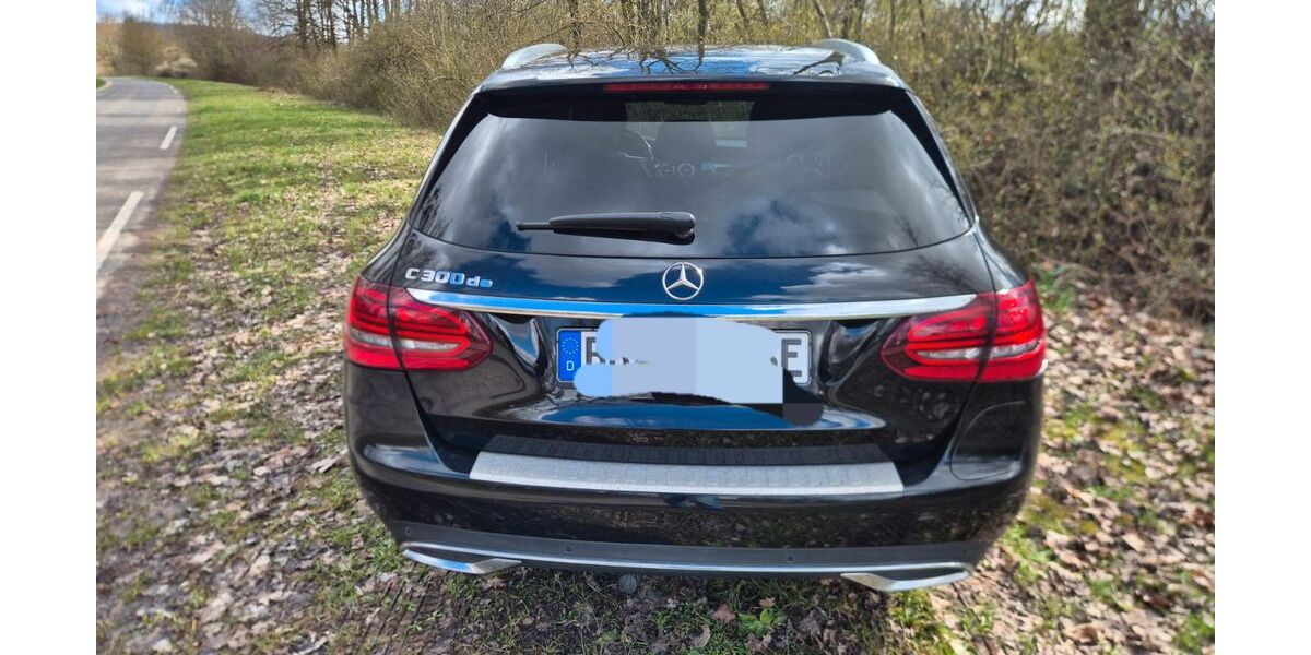 Mercedes-Benz C 300 103.500 km 24.450 &euro; Leonberg 71229