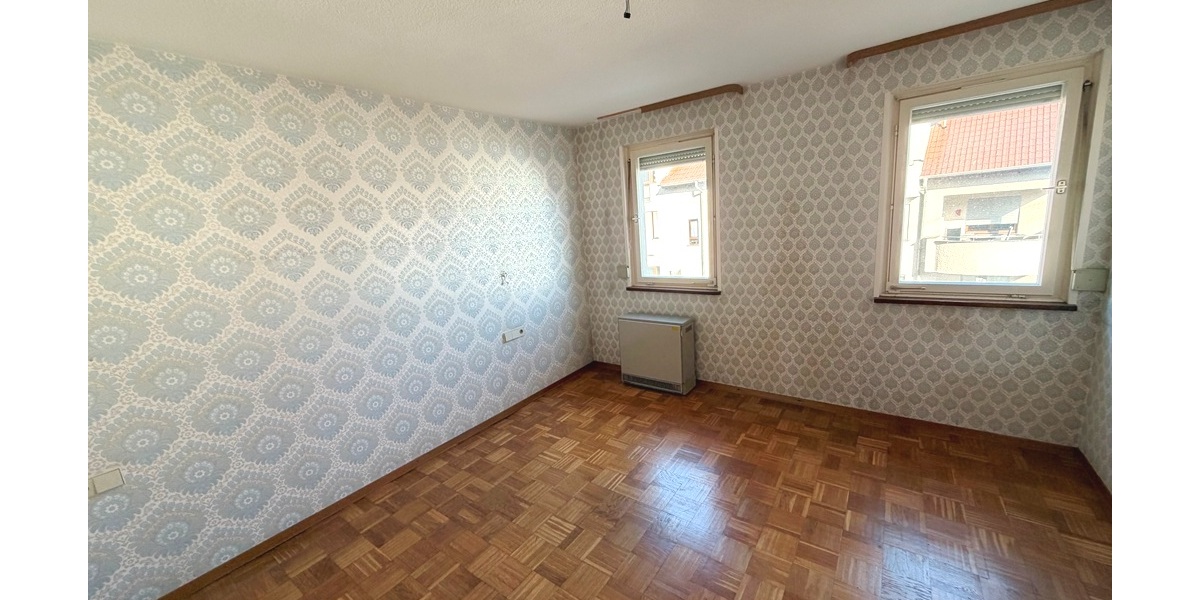 Ihr Projekt mit Zukunft: Zweifamilienhaus auf 648 m² Grundstück in Albershausen - Zweifamilienhaus Albershausen | Angebot:25920441