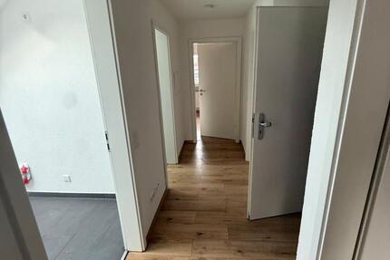 Wohnung Schorndorf - 4 Zimmer, 98 m&sup2;, 1.700&euro; | Angebot:24748979