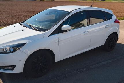 Ford Focus 122.000 km 8.000 &euro; Bönnigheim 74357