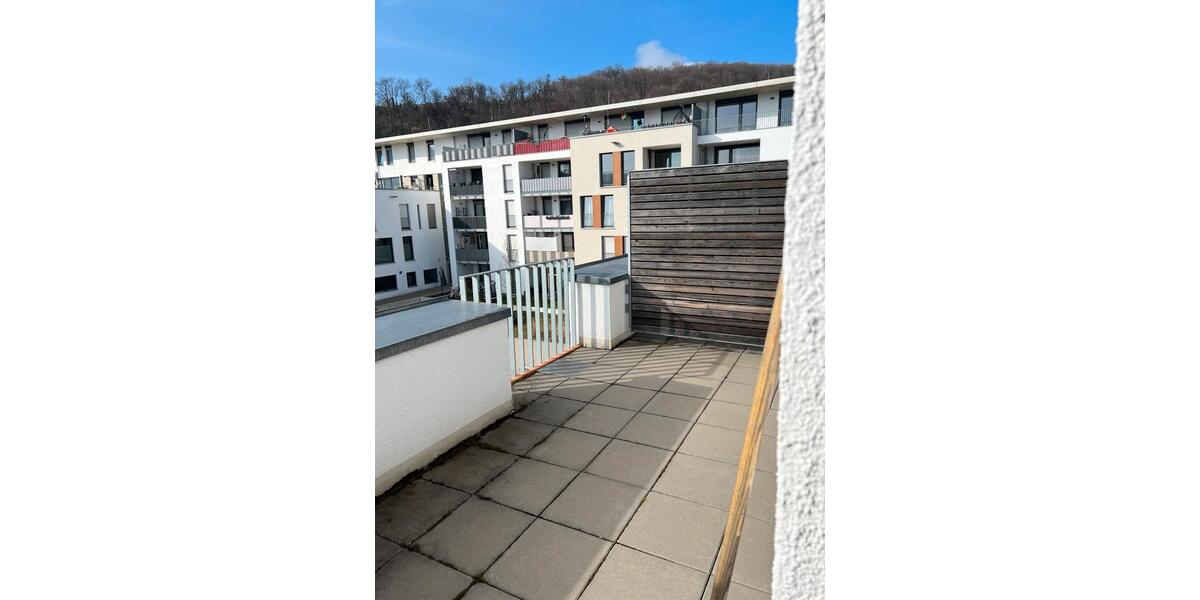 Etagenwohnung Esslingen am Neckar Brühl - 5 Zimmer, 127 m&sup2;, 2.500&euro; | Angebot:25292623