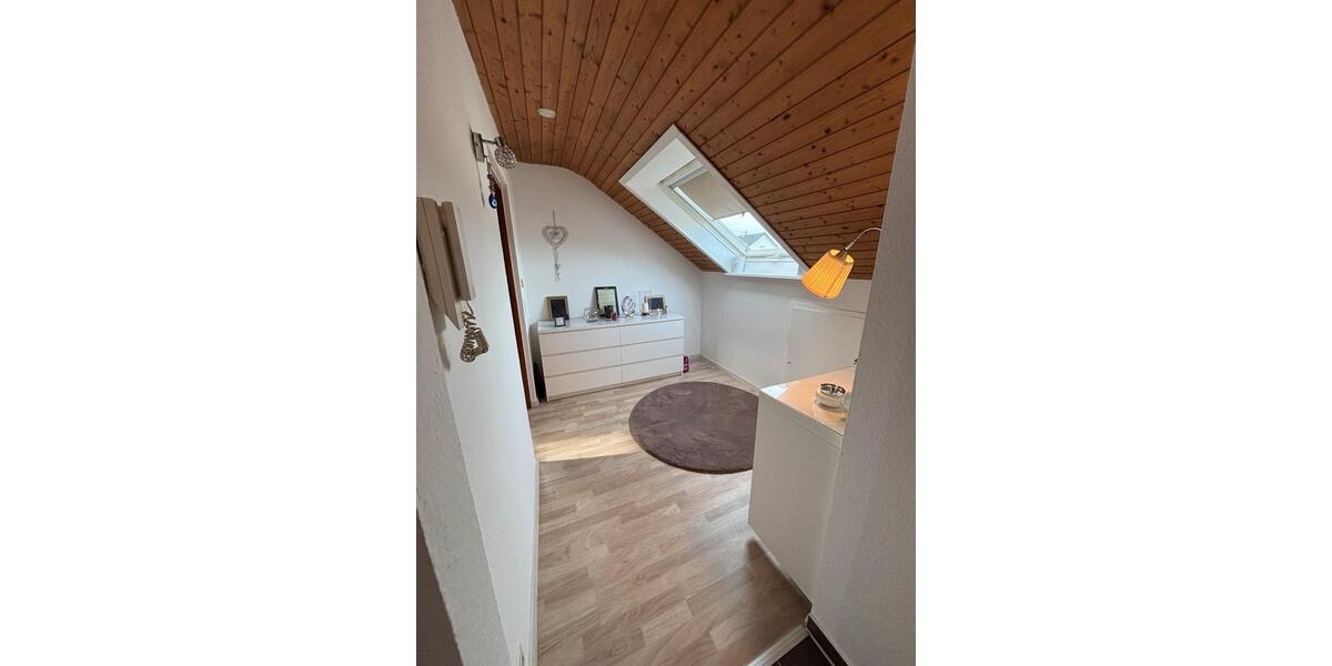 Dachgeschoßwohnung Sulzbach an der Murr - 2.5 Zimmer, 61 m&sup2;, 189.000&euro; | Angebot:25757706