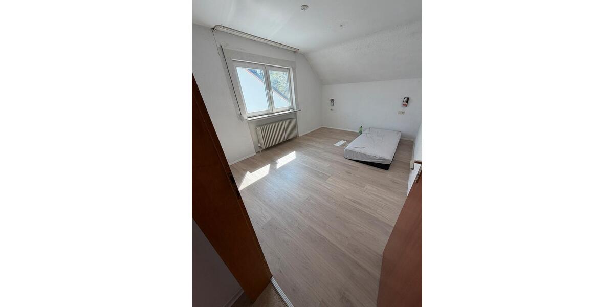 Dachgeschoßwohnung Göppingen Faurndau - 2 Zimmer, 59 m&sup2;, 650&euro; | Angebot:26557853