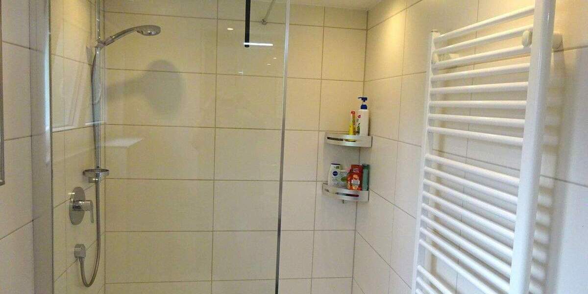 Einfamilienhaus Esslingen am Neckar (Oberesslingen) Oberesslingen - 8 Zimmer, 183 m&sup2;, 629.000&euro; | Angebot:25760346