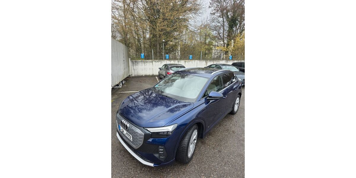 Audi Q4 e-tron 20.600 km 39.999 &euro; Stuttgart 70327