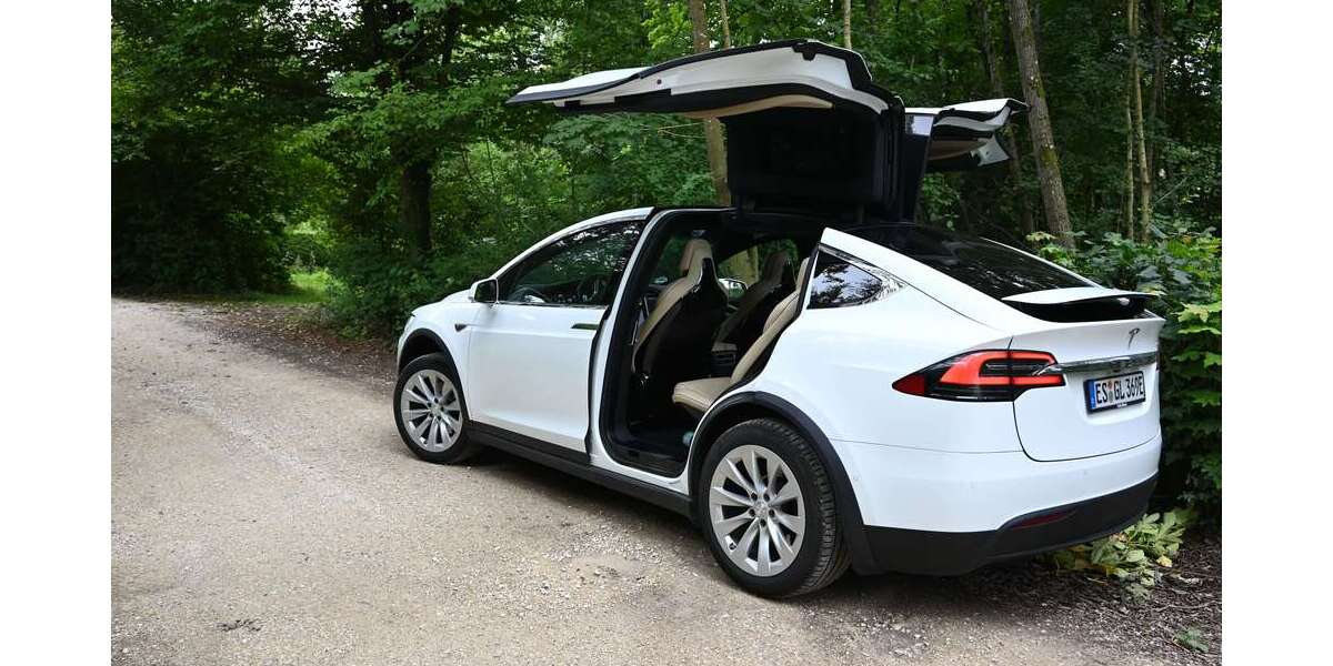 Tesla Model X 104.000 km 39.900 &euro; Ostfildern 73760