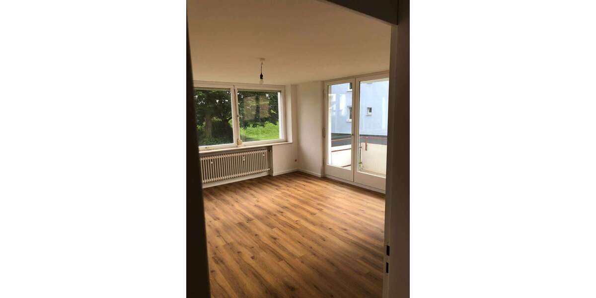 Etagenwohnung Backnang - 3 Zimmer, 74 m&sup2;, 900&euro; | Angebot:25780317