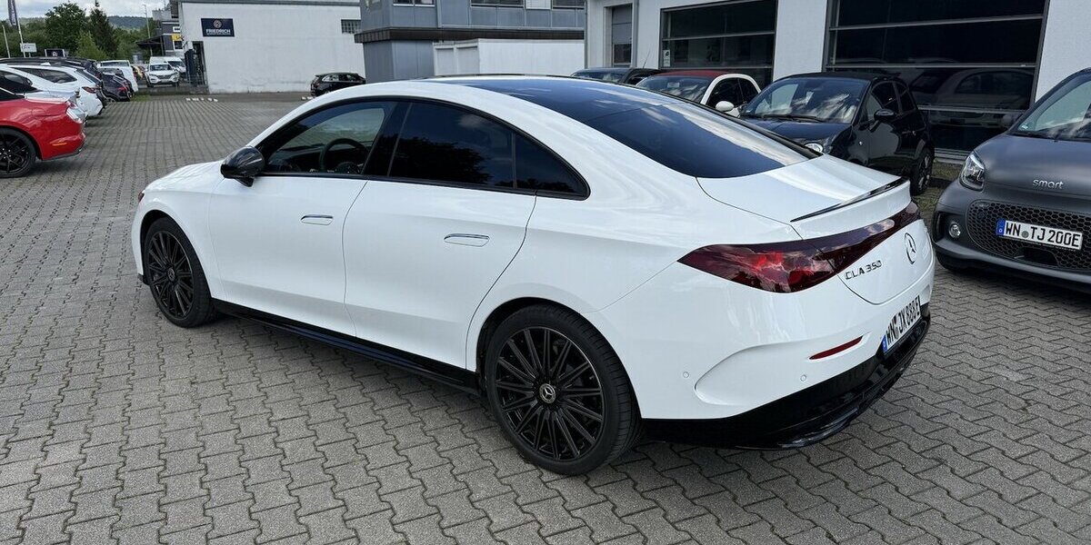 Mercedes-Benz CLA 350 4Matic mit EQ Technologie AMG Styling 11.000 km 61.500 &euro; Schorndorf 73614