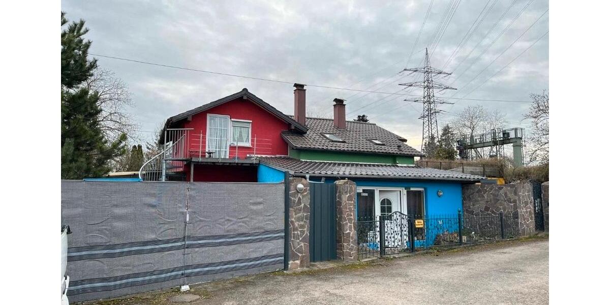 Einfamilienhaus Stuttgart Mühlhausen - 7 Zimmer, 126 m&sup2;, 3.200&euro; | Angebot:25291421