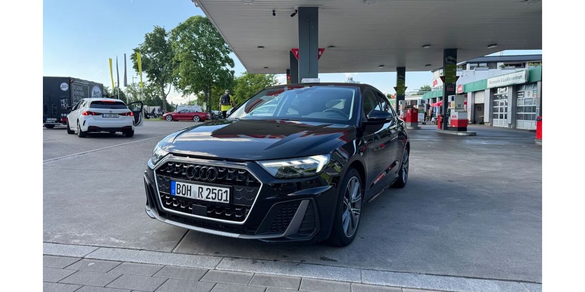 Audi A1 138.603 km 17.000 &euro; Stuttgart 70567