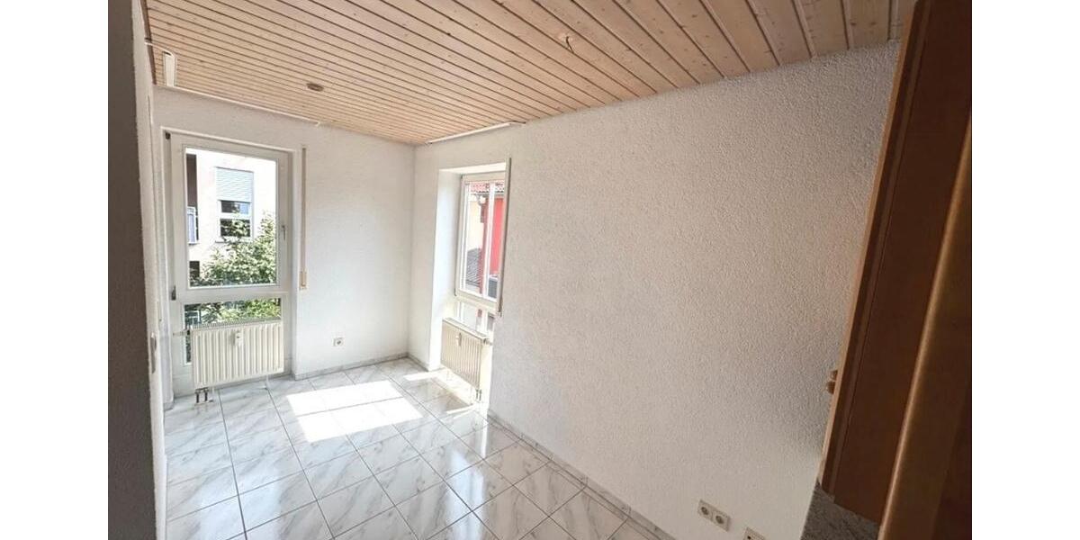 Etagenwohnung Nürtingen - 3.5 Zimmer, 72 m&sup2;, 900&euro; | Angebot:26681920