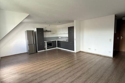 Wohnung Ebersbach an der Fils - 3.5 Zimmer, 82 m&sup2;, 900&euro; | Angebot:25990812