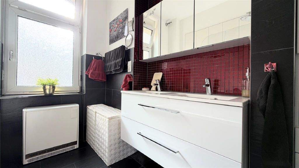 Etagenwohnung Stuttgart Bad Cannstatt - 3 Zimmer, 91 m&sup2;, 349.000&euro; | Angebot:25796151