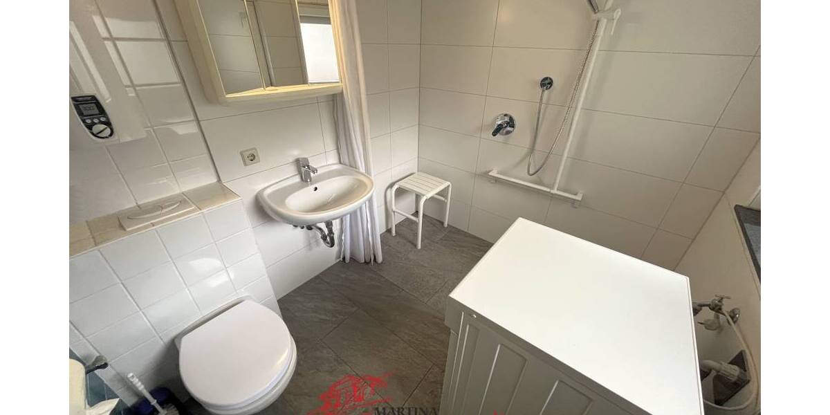 Mehrfamilienhaus, Wohnhaus Göppingen / Jebenhausen Jebenhausen - 6 Zimmer, 129 m&sup2;, 299.000&euro; | Angebot:26657333