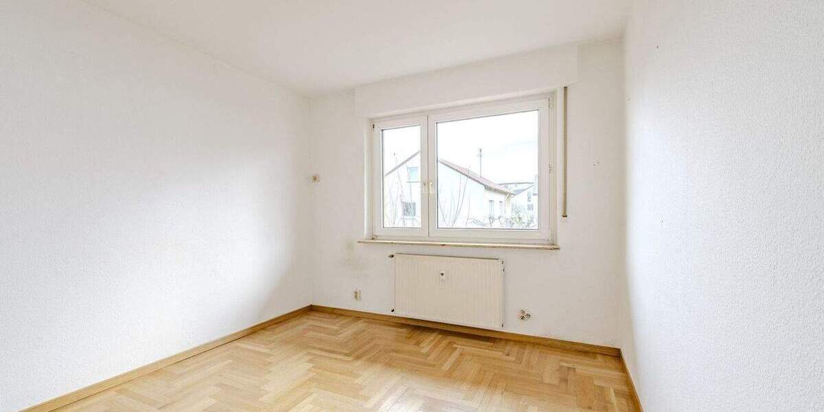 Mehrfamilienhaus, Wohnhaus Sindelfingen / Maichingen Maichingen - 8 Zimmer, 145 m&sup2;, 629.000&euro; | Angebot:25746135