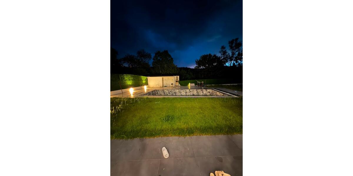 Villa Stuttgart Stuttgart-Mitte - 4 Zimmer, 185 m&sup2;, 320.000&euro; | Angebot:27097928