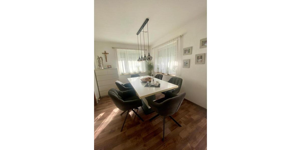 Erdgeschoßwohnung Kirchheim unter Teck - 3.5 Zimmer, 77 m&sup2;, 270.000&euro; | Angebot:25922392