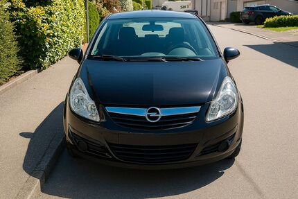 Opel Corsa 84.000 km 2.900 &euro; Stuttgart 70439