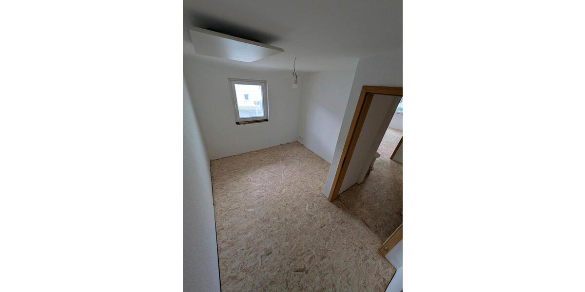 Maisonettenwohnung Oberboihingen - 4.5 Zimmer, 120 m&sup2;, 2.100&euro; | Angebot:26647616