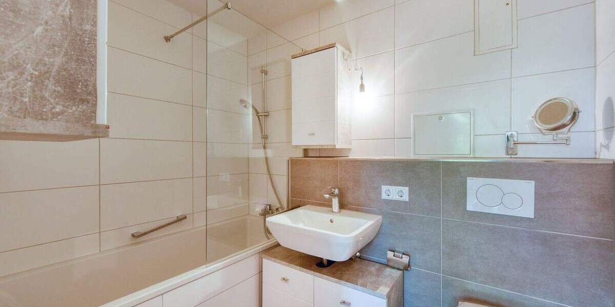 Etagenwohnung Stuttgart Freiberg - 4 Zimmer, 138 m&sup2;, 500.000&euro; | Angebot:25729892